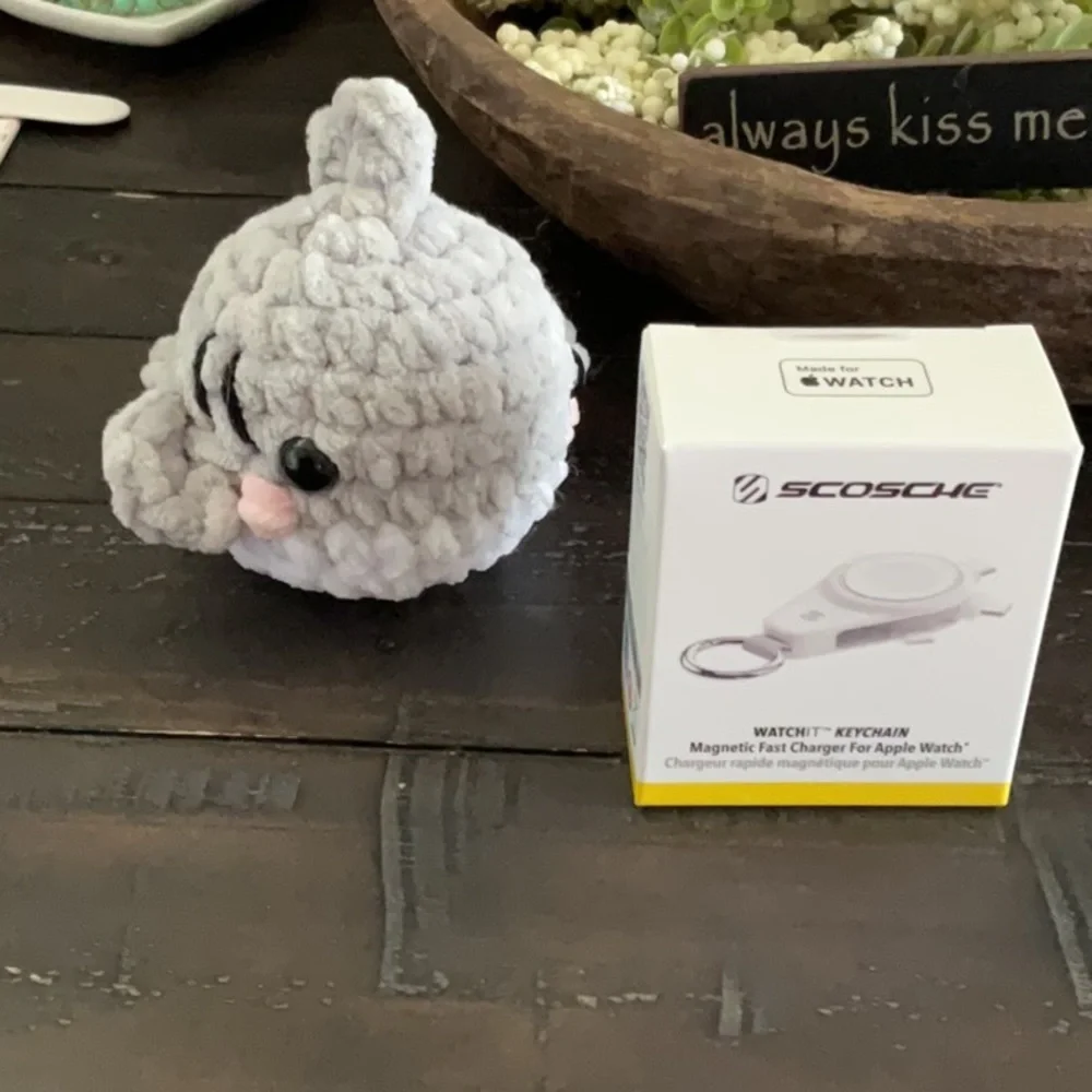White Magnetic Fast Charger for Apple Watch